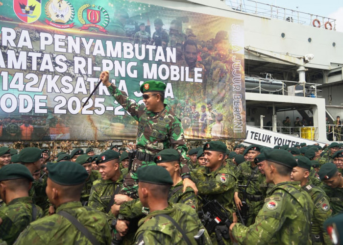 Berhasil Jaga Perbatasan dan Bantu Masyarakat Papua, Satgas Yonif 142/KJ Pulang dengan Prestasi Gemilang