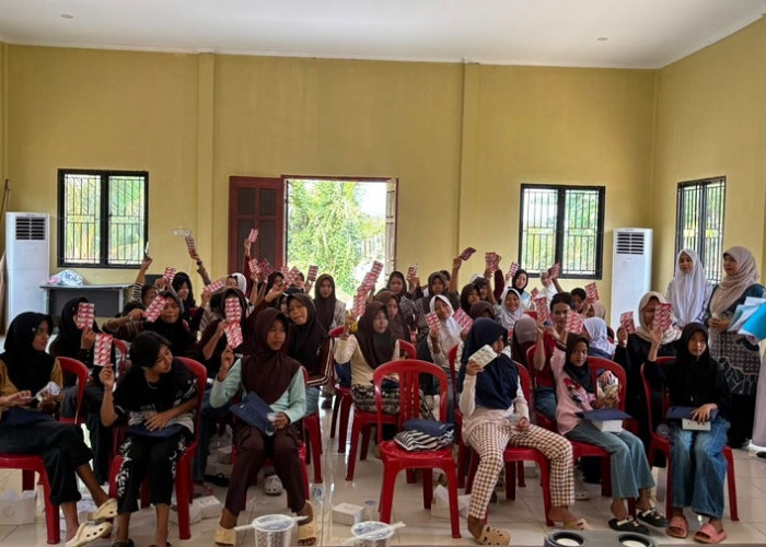 Poltekkes Kemenkes Jambi Gelar 'Aksi Bergizi' untuk Cegah Stunting pada Remaja Putri di Desa Penyengat Olak