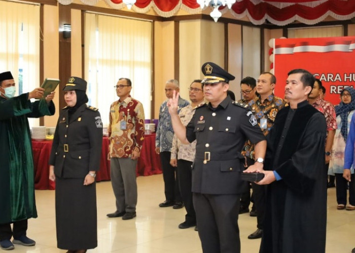 Kakanwil Kemenkumham Jambi Lantik Jabatan Fungsional Perancang Peraturan Perundang - Undangan