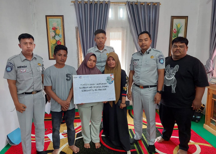 Jasa Raharja Serahkan Santunan kepada Ahli Waris Korban Kecelakaan Maut di Tol Pekanbaru–Dumai