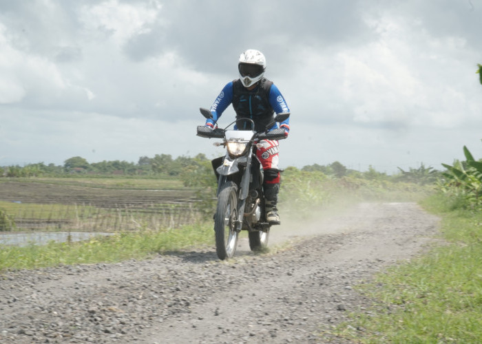 Gemar Berpetualang yang Memacu Adrenalin, Konsumen Ini Pilih Yamaha WR 155 R Jadi Partner Berkendara Off road