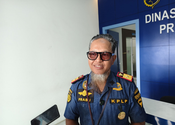 Debit Air Sungai Surut, Akses Pelayaran dari Pelabuhan Talang Duku ke Hulu Terhenti Total