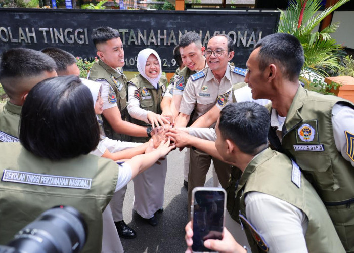 Dilepas oleh Wamen Ossy, 30 Taruna/i STPN ikuti KKN Pertanahan Restorasi Arsip Pascabencana Hidrometeorologi