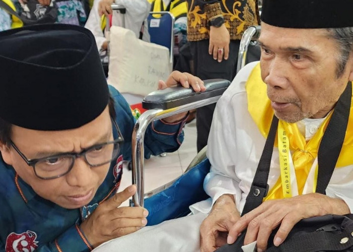  Gelombang Kedua, Jemaah Haji Indonesia Diminta Kenakan Kain Ihram Sejak di Embarkasi