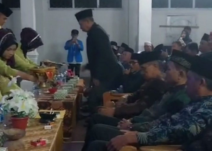 Giliran Tokoh Lembaga Adat Lekuk 50 Tumbi Nyatakan Dukung Deri-Aswanto