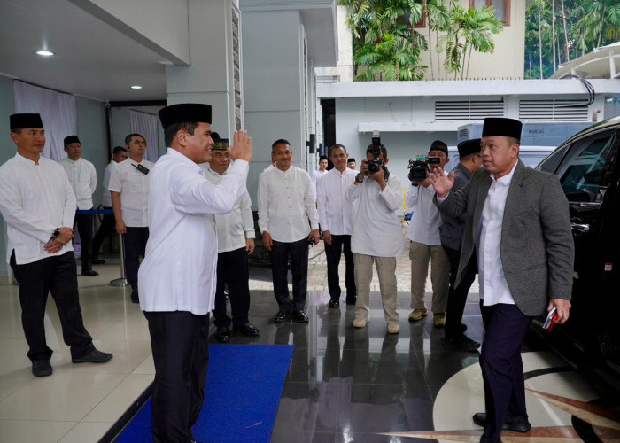 Berikan Tausiah di Buka Bersama KASAL, Menteri Nusron: Negara Besar Mampu Ciptakan Rasa Aman