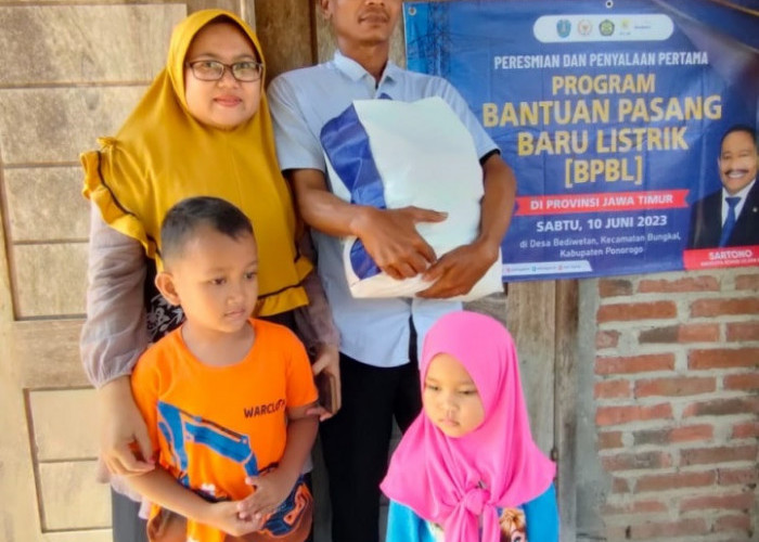 ALHAMDULILLAH! 18.071 Rumah Tangga di Jawa Timur Terima Bantuan Instalasi Listrik Gratis