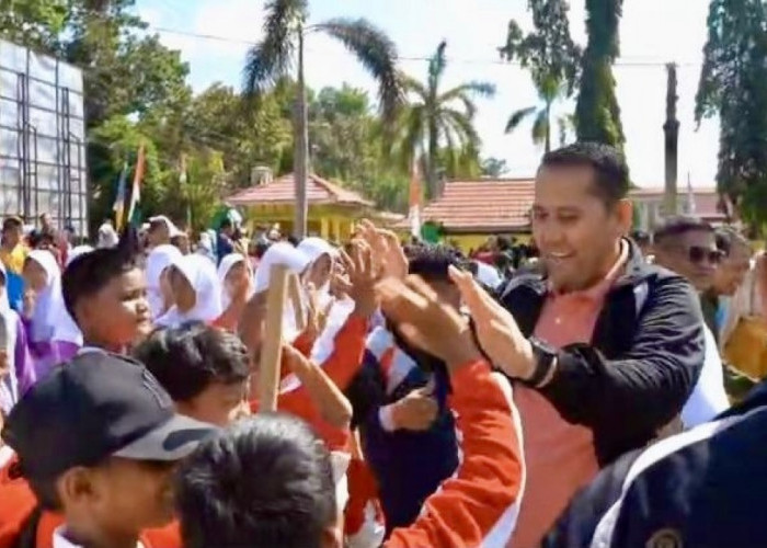 Bupati Merangin H. M. Syukur Gratiskan Kursus Bahasa Inggris untuk Pelajar di 24 Kecamatan