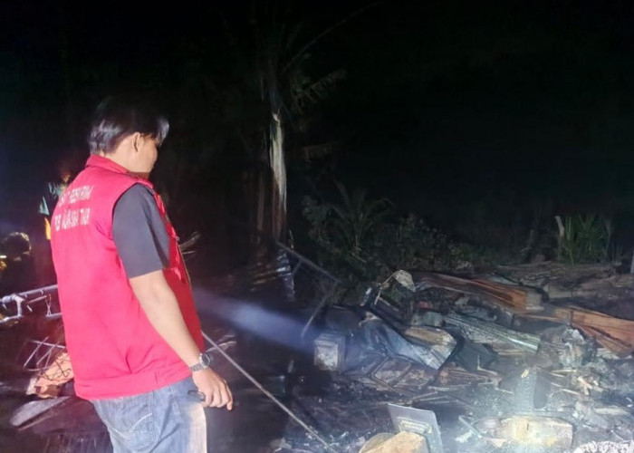 Toko Kelontong di Kota Raja Tanjabtim Ludes Terbakar, Kerugian Capai Rp70 Juta