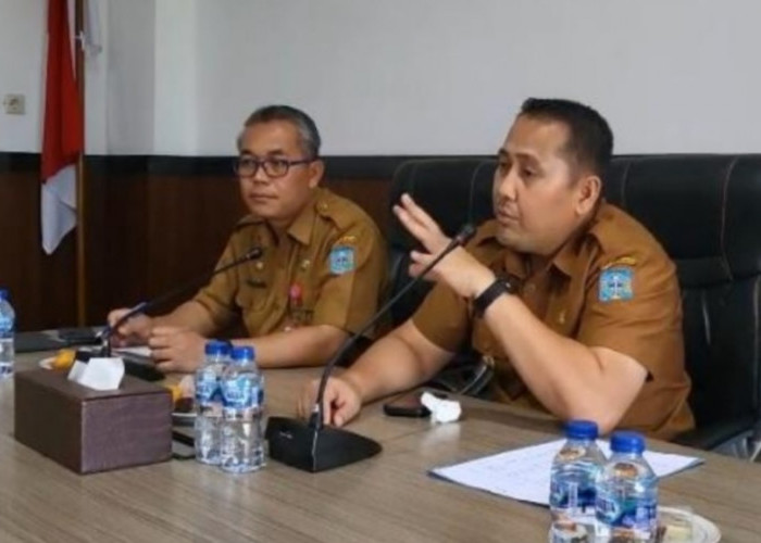 Demi Korban Banjir, Bupati M. Syukur Peras Keringat Cari Celah Anggaran hingga Rogoh Kocek Pribadi