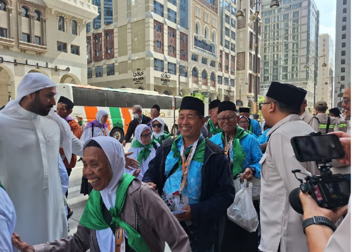 Hampir 6 Ribu Jemaah Haji Indonesia Tiba di Madinah, Petugas Imbau Fokus Jaga Kondisi Fisik