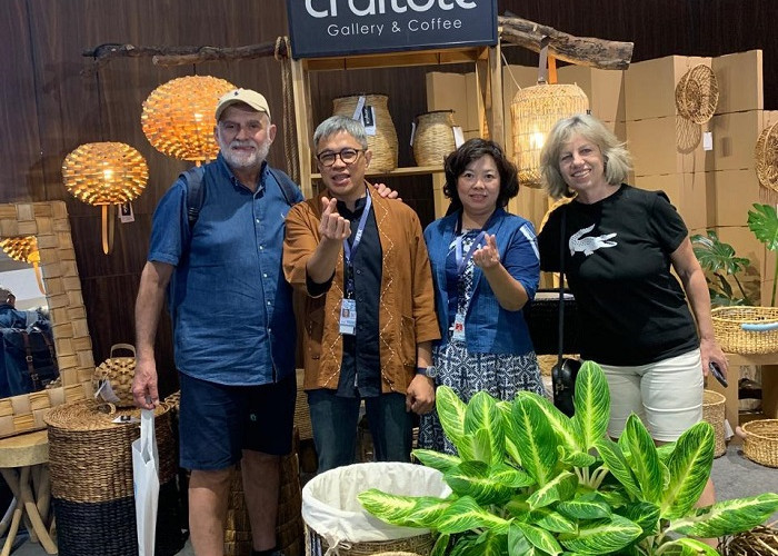 Couplepreneur Ini Sukses Bawa Kerajinan 'Craftote' Tembus Pasar Ekspor Asia dan Amerika