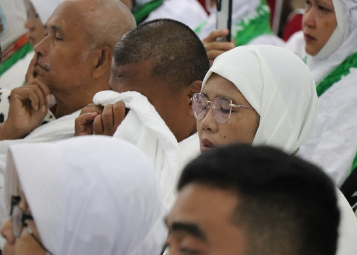 Kakanwil Kemenhaj Jambi Lepas Kloter Terakhir: Tolong Titip Doa Agar Jambi Makmur dan Sejahtera