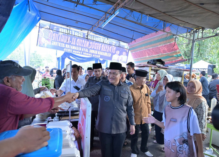 Wali Kota Jambi Resmikan Pasar Bedug Ramadhan 2025, Dukung UMKM dan Ekonomi Lokal