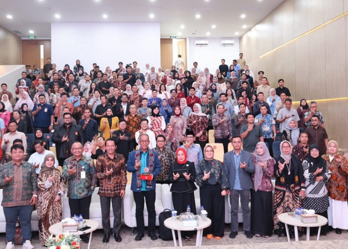 Bahas Dinamika Konstitusionalitas UU Pasca-Reformasi, FH UNJA Hadirkan Wakil Ketua MK