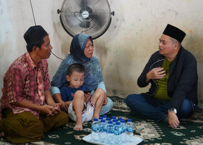 Raffi Pejuang Kecil Itu Telah Berpulang, Ketua DPRD Kota Jambi Sambangi Rumah Duka Beri Penguatan Keluarga 