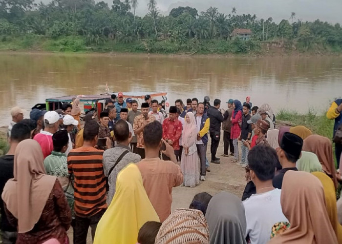 Gelar Arak-Arakan Keliling Desa, Pagar Puding Bersatu 'All In' Menangkan Agus-Nazar