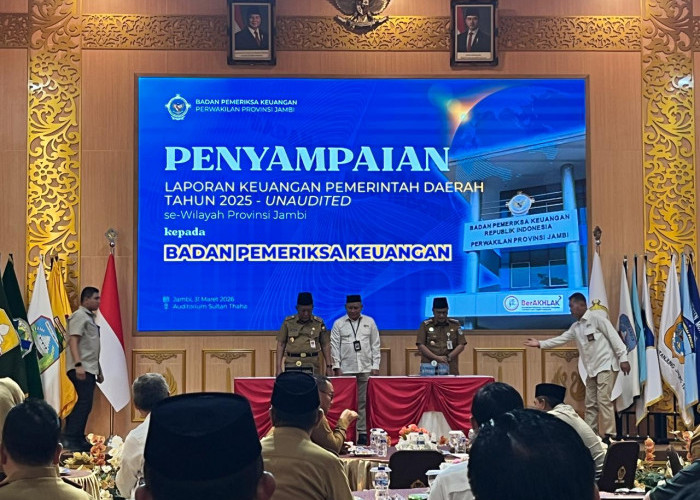 Pimpin Penyerahan LKPD 12 Pemda di Jambi ke BPK, Wagub Sani : Bentuk Transparansi Pertanggungjawaban Uang Raky