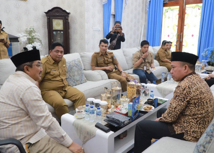 Bupati Anwar Sadat Dukung Sosialisasi Piala Dunia 2026 dan Pemasangan Antena TVRI Jambi