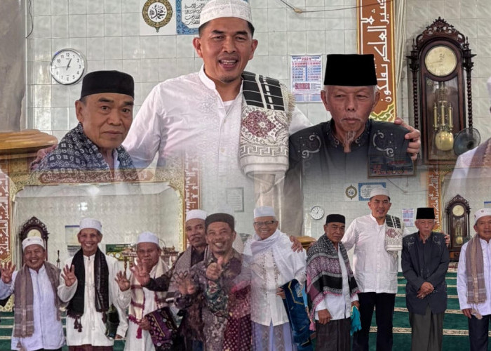 Salat Jumat di Masjid Baitul Ihsan, DR Deri Disambut Baik Warga Kemantan