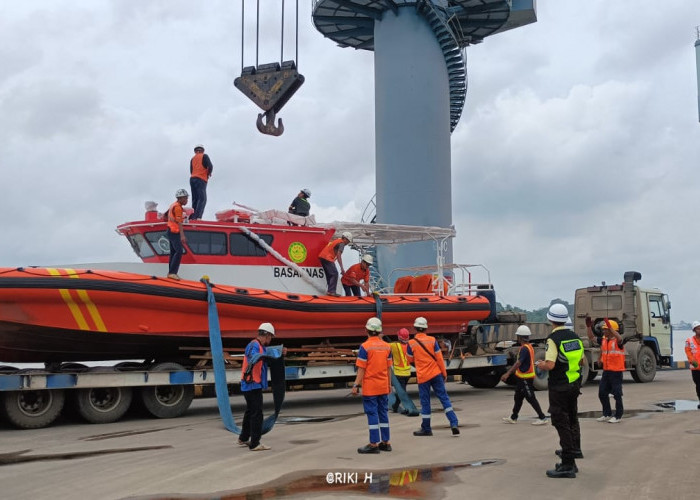 Pelindo Jambi Bantu Basarnas Tingkatkan Kesiapsiagaan Hadapi Cuaca Ekstrem