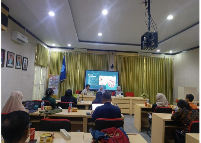 Dosen Fakultas Pertanian UNJA Latih Mahasiswa Kembangkan Usaha Maggot Berbasis Sampah Organik