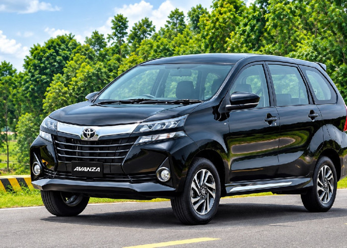 Toyota Avanza Bekas vs Toyota Veloz Bekas: Mana Pilihan MPV yang Paling Pas untuk Keluarga?