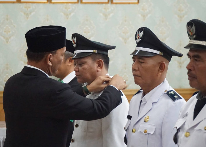 Bupati Hurmin Lantik Sejumlah PJ Kades