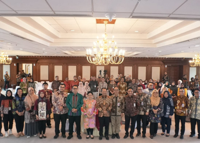 Dorong Peningkatan Tata Kelola yang Baik dan Berkelanjutan di Sektor Jasa Keuangan