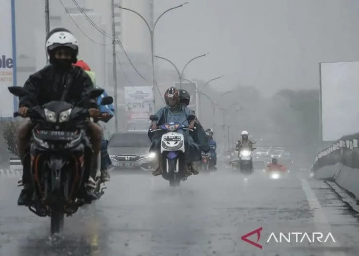 Rabu Mayoritas Kota-Kota Besar Berpotensi Diguyur Hujan Ringan - Sedang