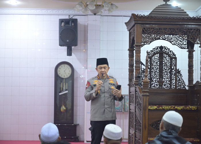 Subuh Keliling di Masjid Jami Ass’adah, Kapolda Jambi Ajak Masyarakat Jaga Kamtibmas