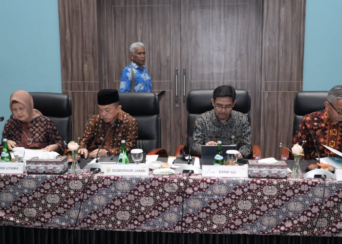 Gubernur Berikan Jaminan Dana Nasabah yang Hilang Dikembalikan Utuh