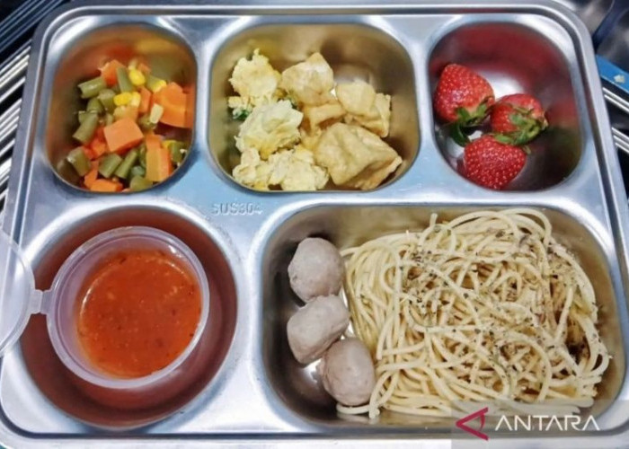 72 Siswa dari 4 Sekolah Jakarta Timur Diduga Keracunan Spageti MBG