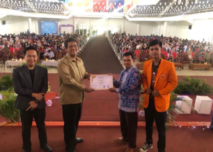 Anggota DPRD Jambi Kemas Alfarabi Isi Seminar Physics Star di UNJA