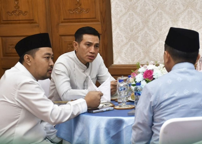 Ketua DPRD Batang Hari Hadiri Open House Gubernur Jambi, Perkuat Sinergi di Hari Fitri