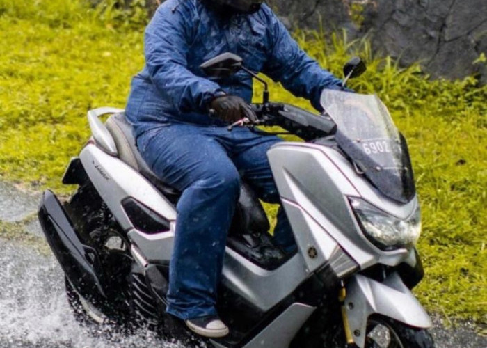 Tips Berkendara di Musim Hujan dengan Sepeda Motor Matik     