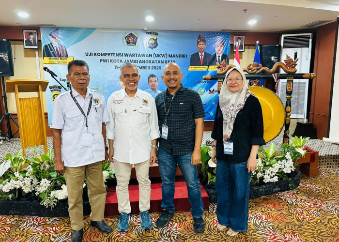 Diuji Wartawan Senior Nurcholis MA Basyari, Dona Piscesika Raih Nilai Tertinggi UKW Utama