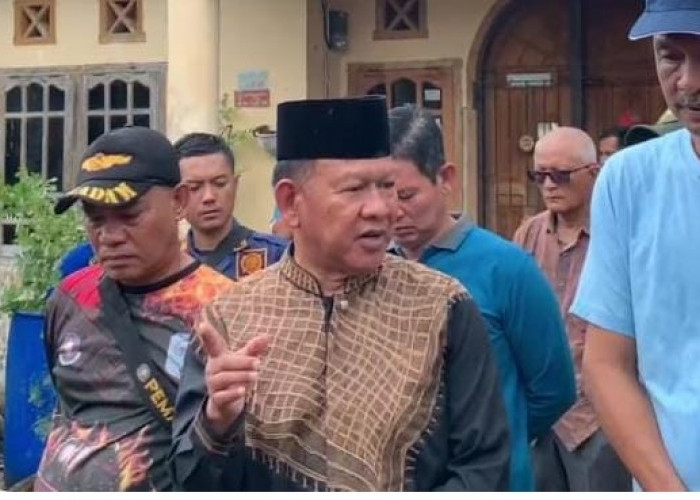 Wabup H A Khafidh Tinjau Rumah Terbakar di Belakang Lapas