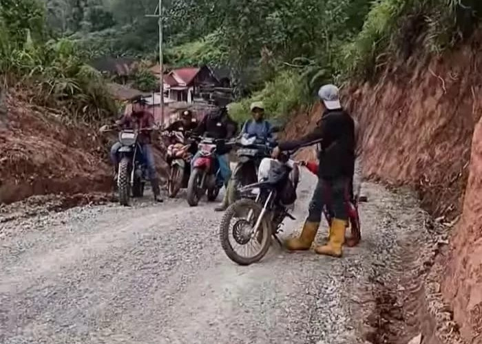 Dewan Desak Jalan Renah Pemetik Diaspal