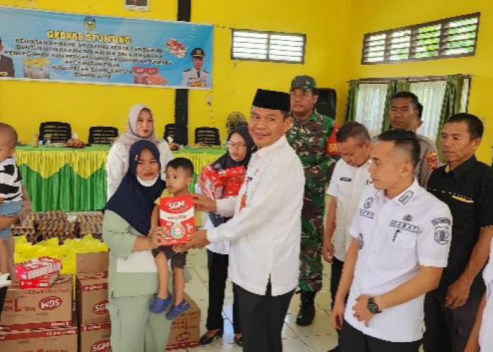 Tangani Stunting, Camat Pauh Beri Bantuan Makanan Bergizi