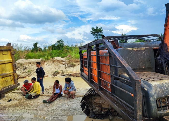 Lima Pelaku PETI di Merangin Diamankan Tim Gabungan Beserta Excavator