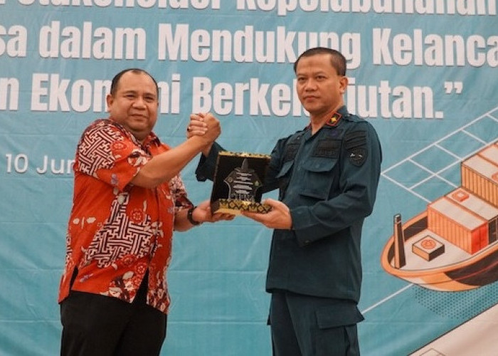Dongkrak Efisiensi Distribusi CPO, PTPN IV Perkuat Sinergi Logistik Bersama KSOP Pekanbaru