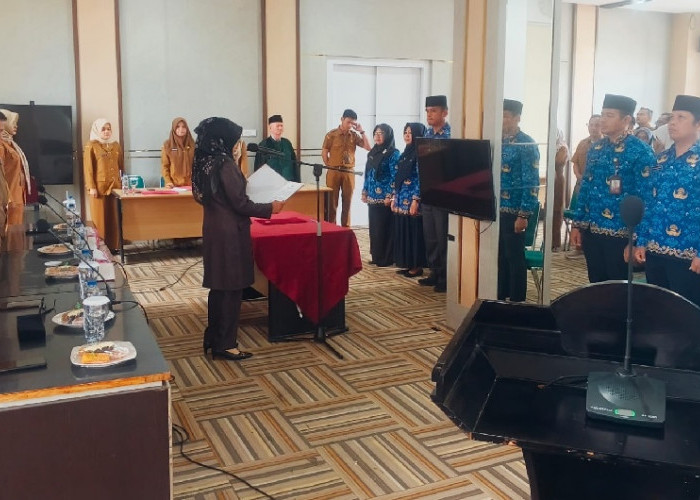 Wabup Dharmasraya Leli Arni Lantik 7 Pejabat di Lingkup Pemkab Dharmasraya, Ini Nama-Namanya