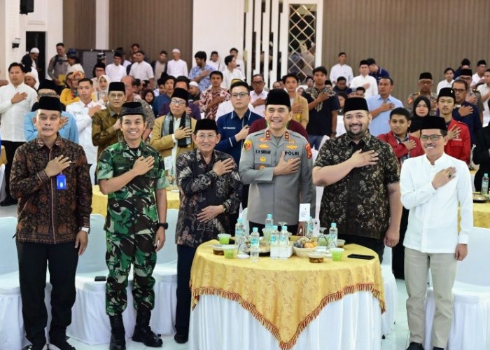 Danrem 042/Gapu Hadiri Buka Puasa Bersama Polda Jambi