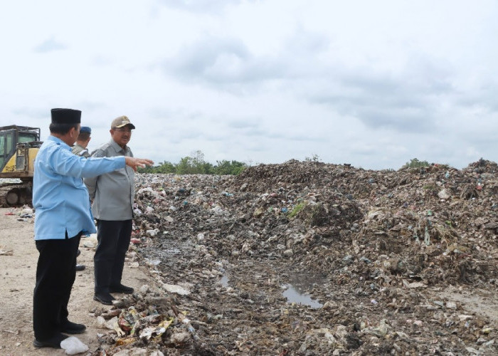 Bupati Anwar Sadat Tinjau TPA, Pengelolaan Sampah Tanjab Barat Makin Optimal