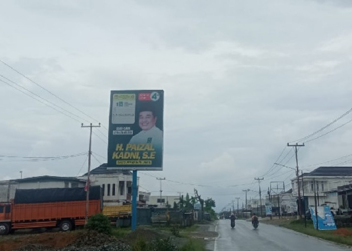 Langgar Aturan, Baleho Paizal Kadni Disorot Warga Kerinci