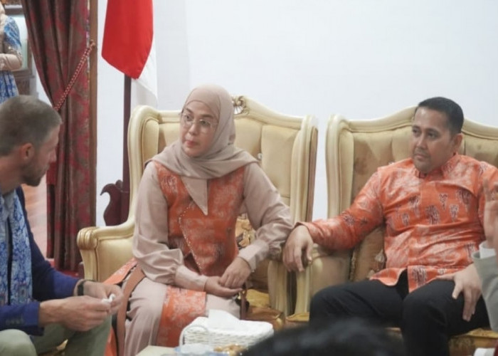 Fasih Berbahasa Inggris, Lavita Syukur Curi Perhatian di Gala Dinner Evaluator UNESCO