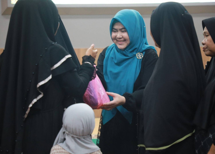 Ketua TP PKK Tanjabbar Hj. Fadhilah Sadat Hadiri Kajian Bulanan