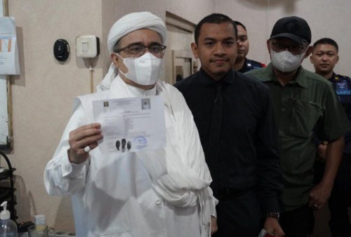 Hari Ini  Habib Rizieq Shihab Bebas