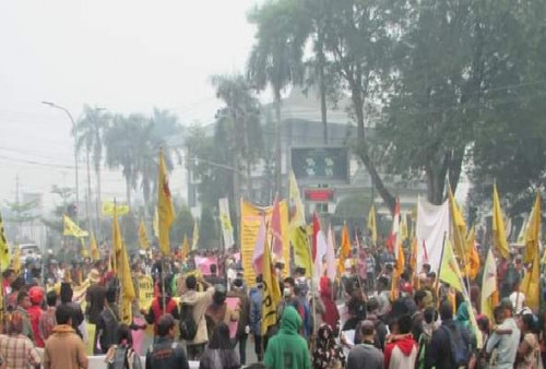Unjuk Rasa Petani dan Buruh di Jambi, Layangkan Lima Tuntutan
